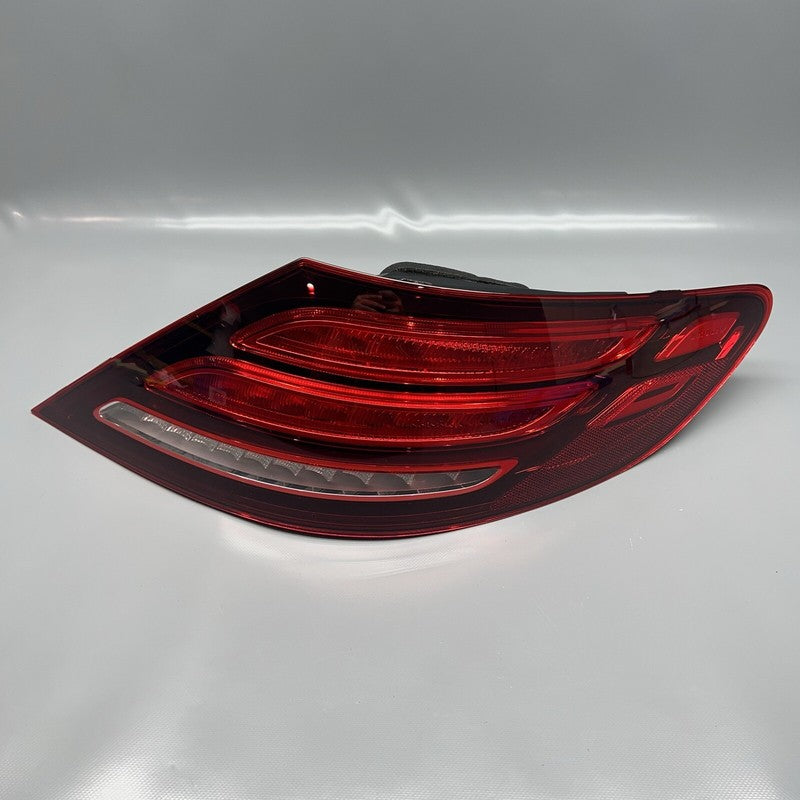 A17298066200 MERCEDES BENZ SLC43 TAIL LIGHT RIGHT PASSENGER 2017 2018 OEM A1729066200
