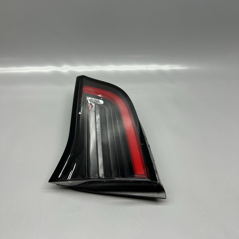 1502089-00-B TESLA MODEL 3 Y TAIL LIGHT INNER RIGHT 2017 2018 2019 2020 2021 2022 2023 2024