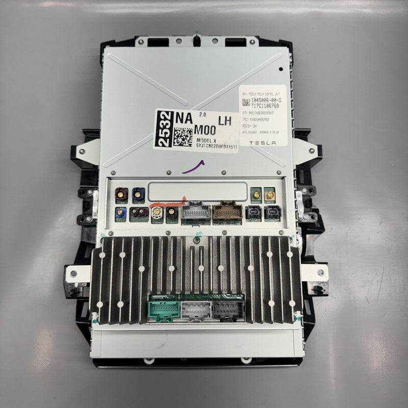 1045006-00-D TESLA MODEL X TOUCH SCREEN MAIN CONTROL UNIT 2016 2017 2018 2019 2020 OEM