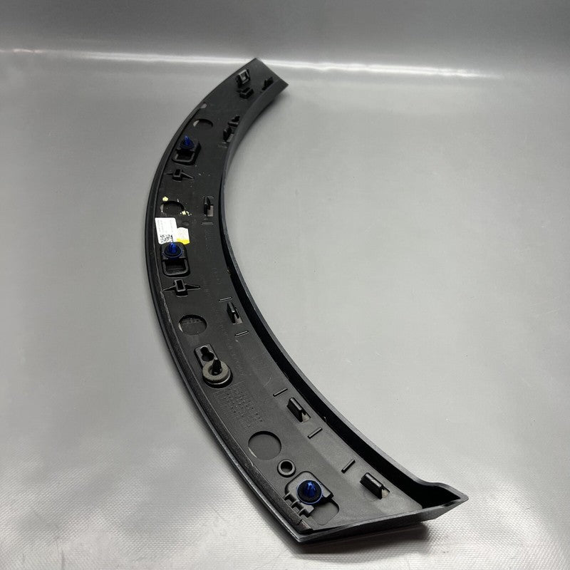 4KE853818 AUDI E-TRON WHEEL FLARE MOLDING LEFT DOOR 2018 2019 2020 2021 OEM 4KE853818