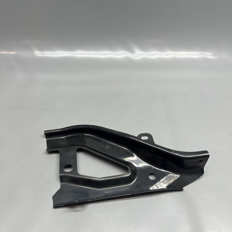 TESLA MODEL Y FENDER BRACKET RIGHT PASSENGER 2020 2021 2022 2023 OEM