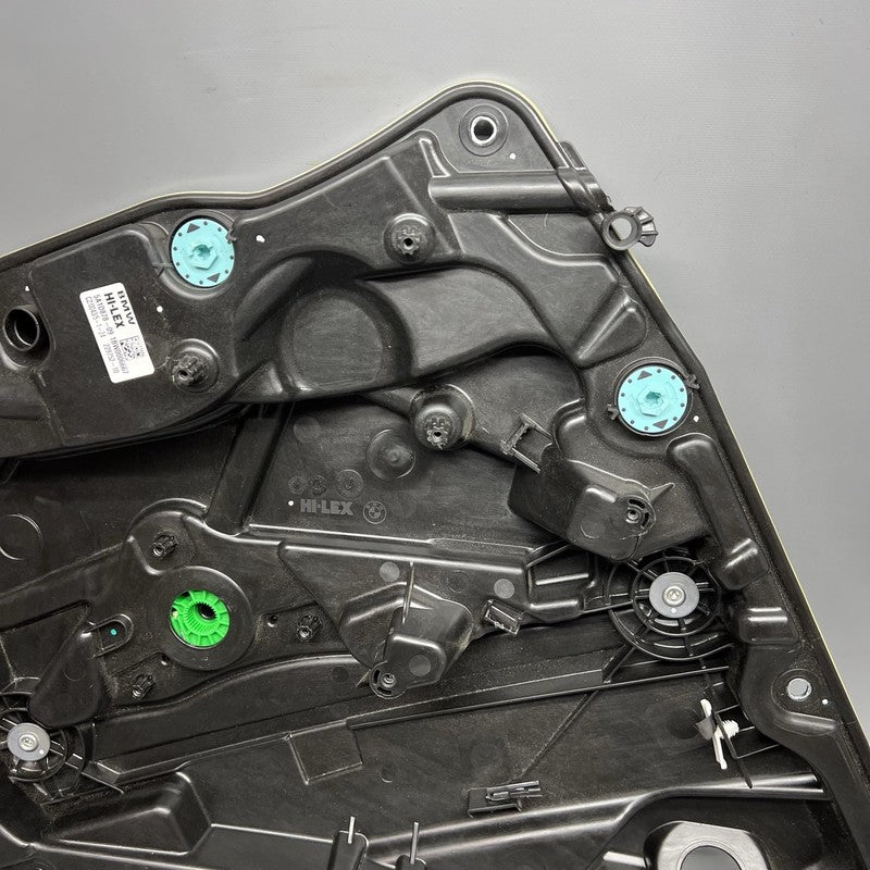 5A1D878 BMW IX1 WINDOW REGULATOR RIGHT REAR 2024 OEM 5A1D878