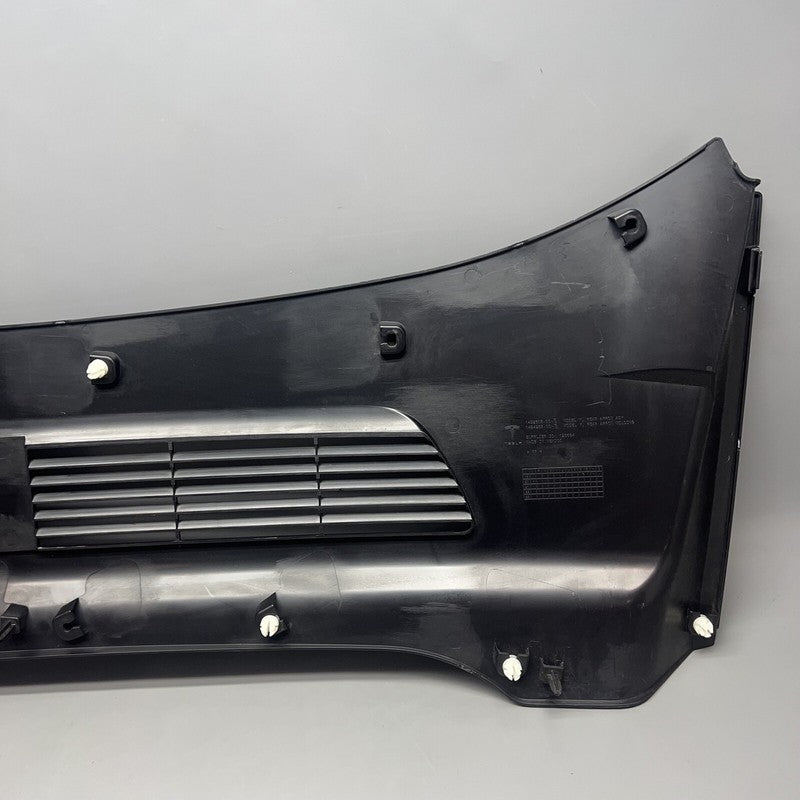 1492605-00-B TESLA MODEL Y APRON COVER REAR 2020 2021 2022 2023 2024 OEM 1492605-00-B