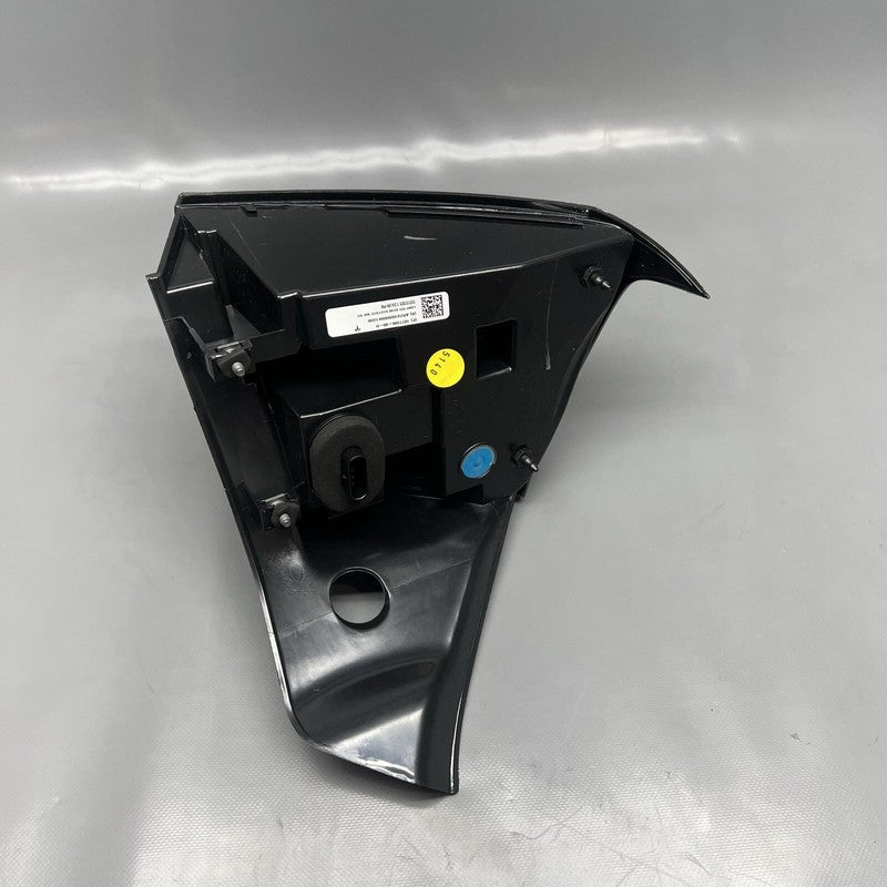 1077398-00-H TESLA MODEL 3 TAIL LIGHT RIGHT PASSENGER 2017 2018 2019 2020 2021 OEM 3 PIN
