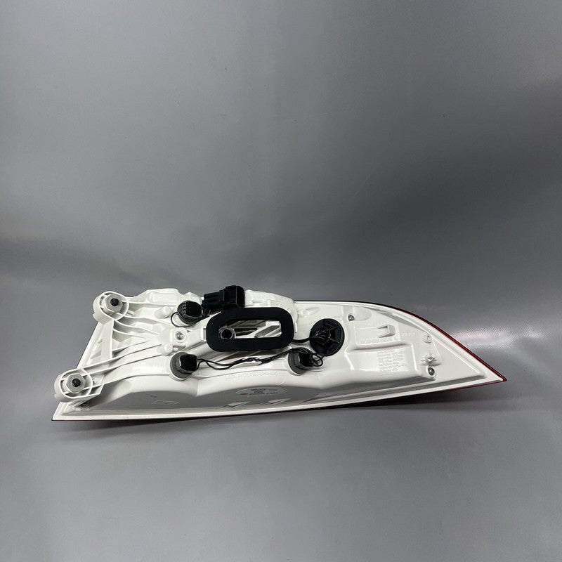 GX73-13405-BG JAGUAR XE TAIL LIGHT LEFT DRIVER 2017 2018 2019 OEM GX73-13405-BG