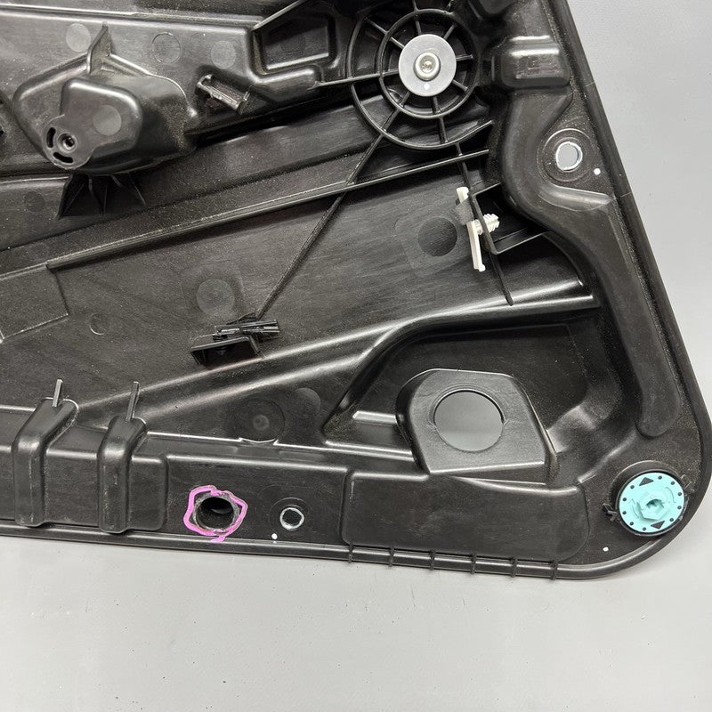 5A1D878 BMW IX1 WINDOW REGULATOR RIGHT REAR 2024 OEM 5A1D878