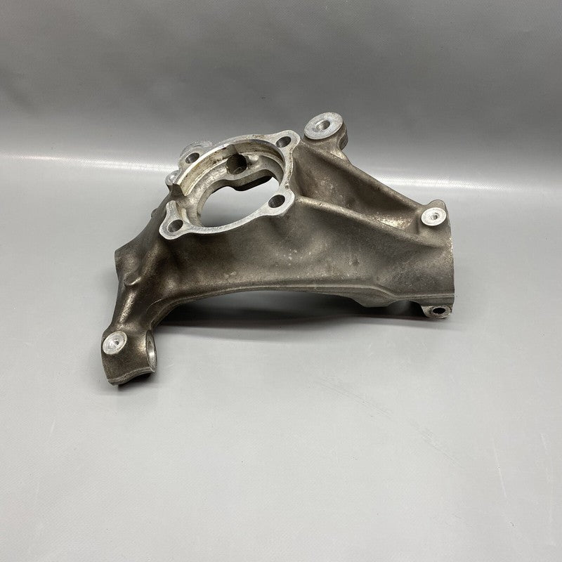 228400205 BMW M3 M4 KNUCKLE CARRIER RIGHT FRONT 2015 2016 2017 2018 OEM 228400205