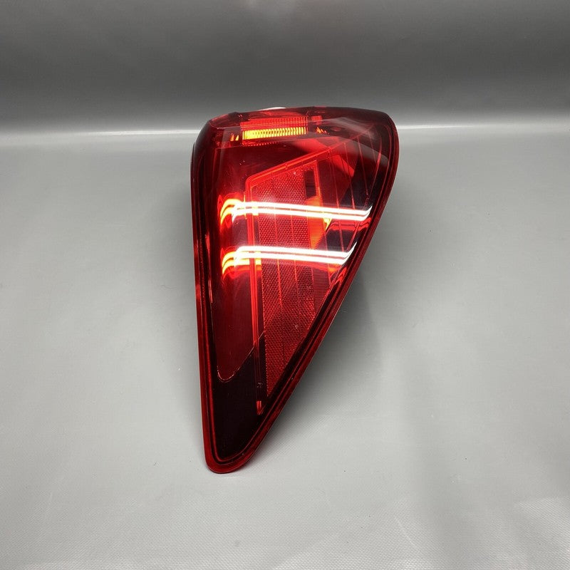 SUBARU OUTBACK TAIL LIGHT LEFT DRIVER 2015 2016 2017 2018 2019 OEM