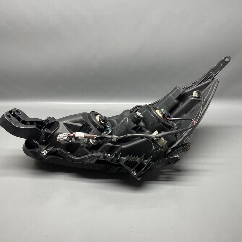 SUBARU LEGACY OUTBACK HEADLIGHT RIGHT PASSENGER 2015 2016 2017 HALOGEN OEM