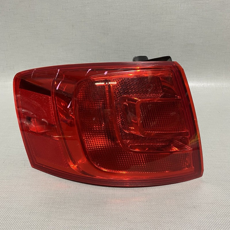 5C6945095D VOLKSWAGEN JETTA TAIL LIGHT LEFT DRIVER 5C6945095D 2011 2012 2013 2014