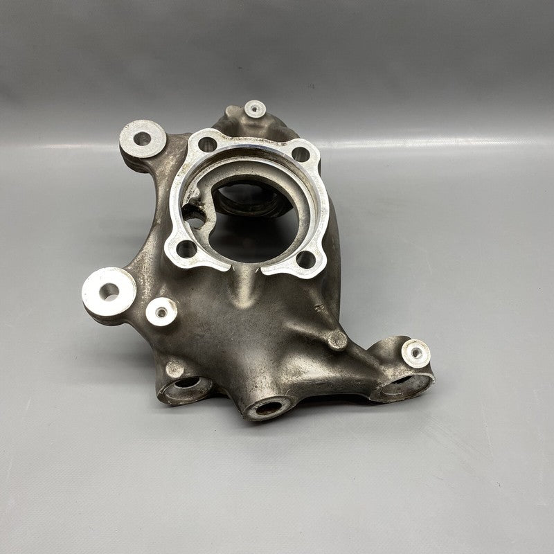228400205 BMW M3 M4 KNUCKLE CARRIER RIGHT FRONT 2015 2016 2017 2018 OEM 228400205