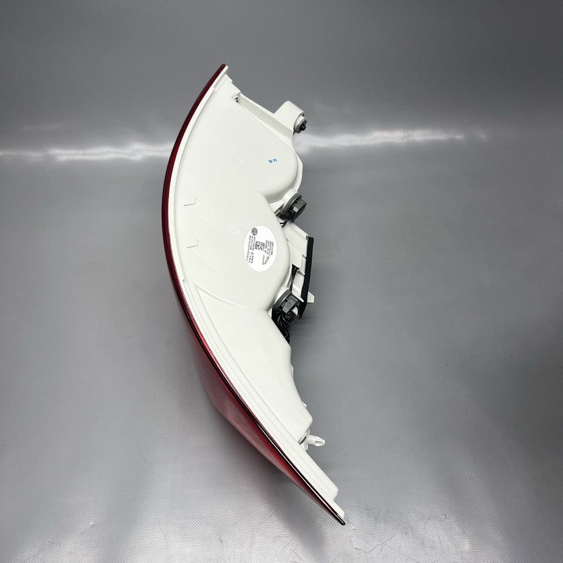 GX73-13405-BG JAGUAR XE TAIL LIGHT LEFT DRIVER 2017 2018 2019 OEM GX73-13405-BG