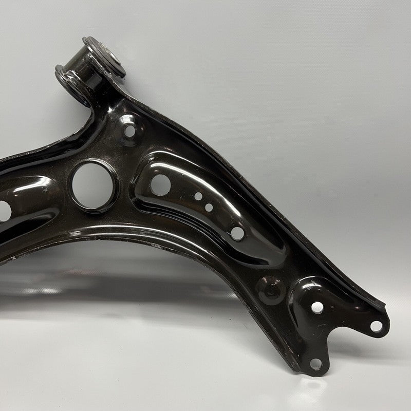 5QM407151B VOLKSWAGEN JETTA LOWER CONTROL ARM RIGHT FRONT 2019 2020 OEM 5QM407151B