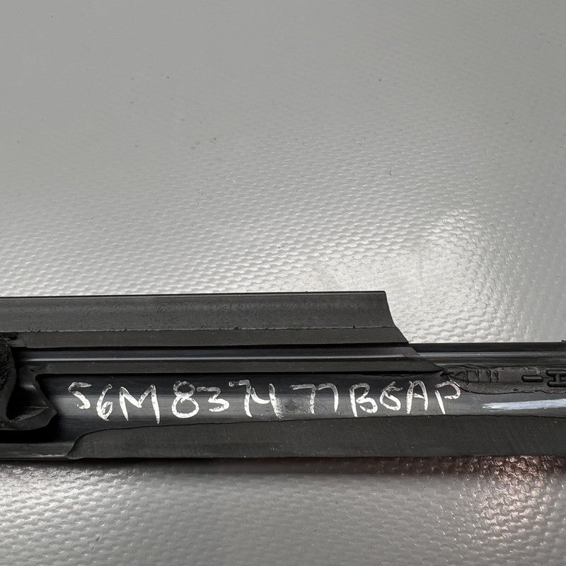 5GM837477B VOLKSWAGEN GOLF GTI DOOR WINDOW BELT LEFT FRONT 2015 16 17 18 2019 5GM837477B
