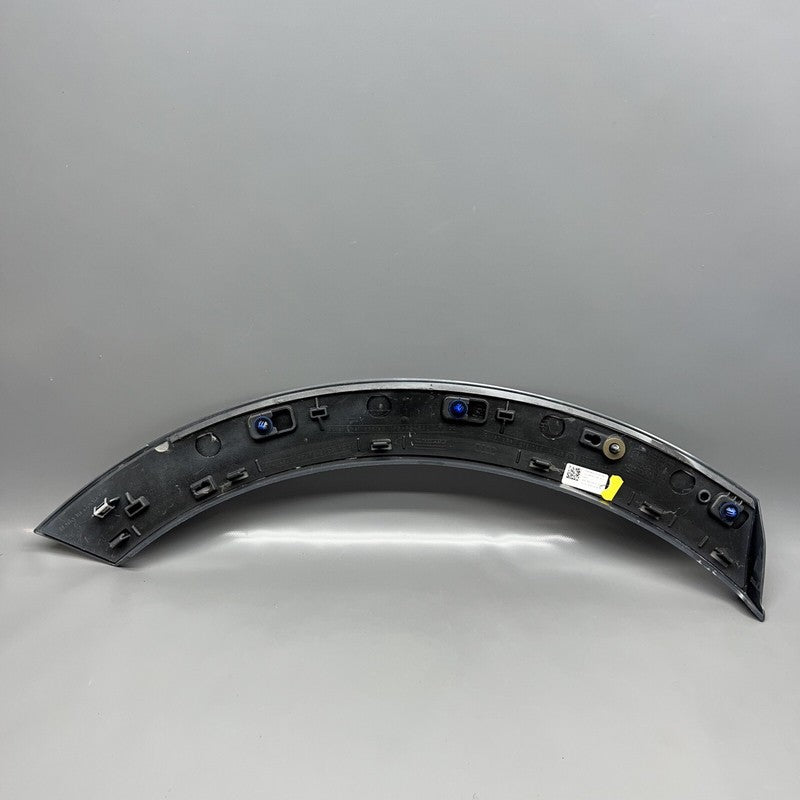 4KE853025E AUDI E-TRON WHEEL FLARE MOLDING LEFT DOOR 2018 2019 2020 2021 OEM 4KE853025E