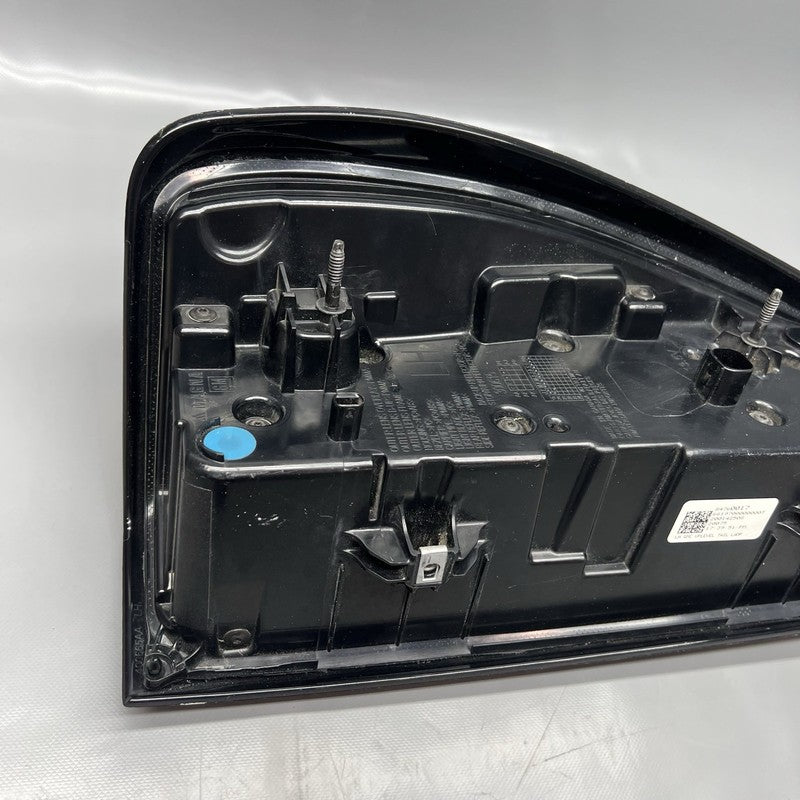 84760017 GMC SIERRA 1500 TAIL LIGHT LEFT DRIVER 2019 2020 2021 2022 2023 2024 LED OEM