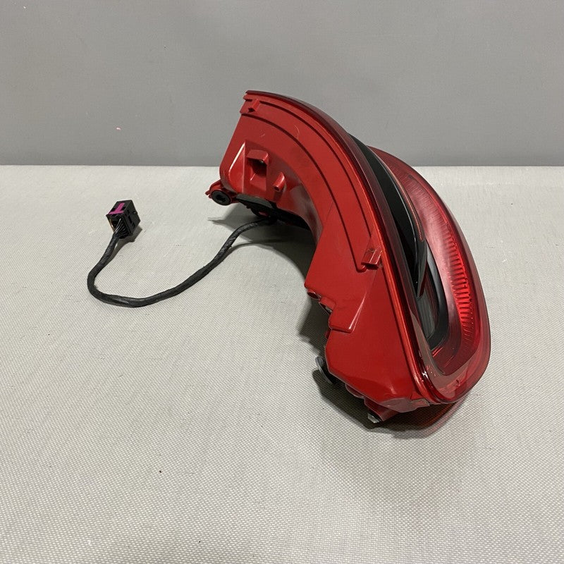 95B945095E PORSCHE MACAN TAIL LIGHT LEFT DRIVER LED 95B945095E OEM 2015 2016 2017