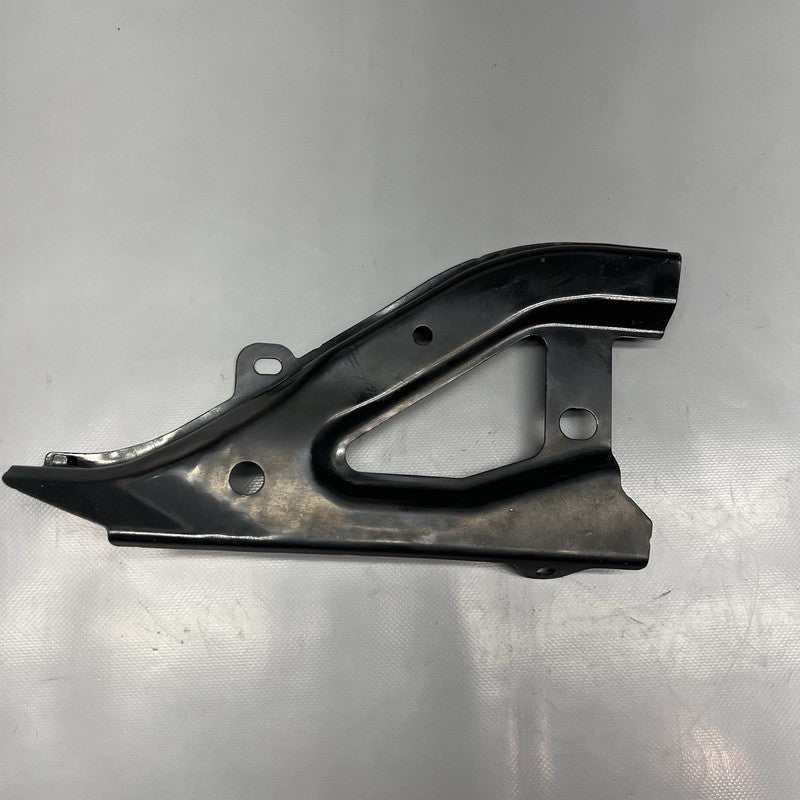 TESLA MODEL Y FENDER BRACKET RIGHT PASSENGER 2020 2021 2022 2023 OEM