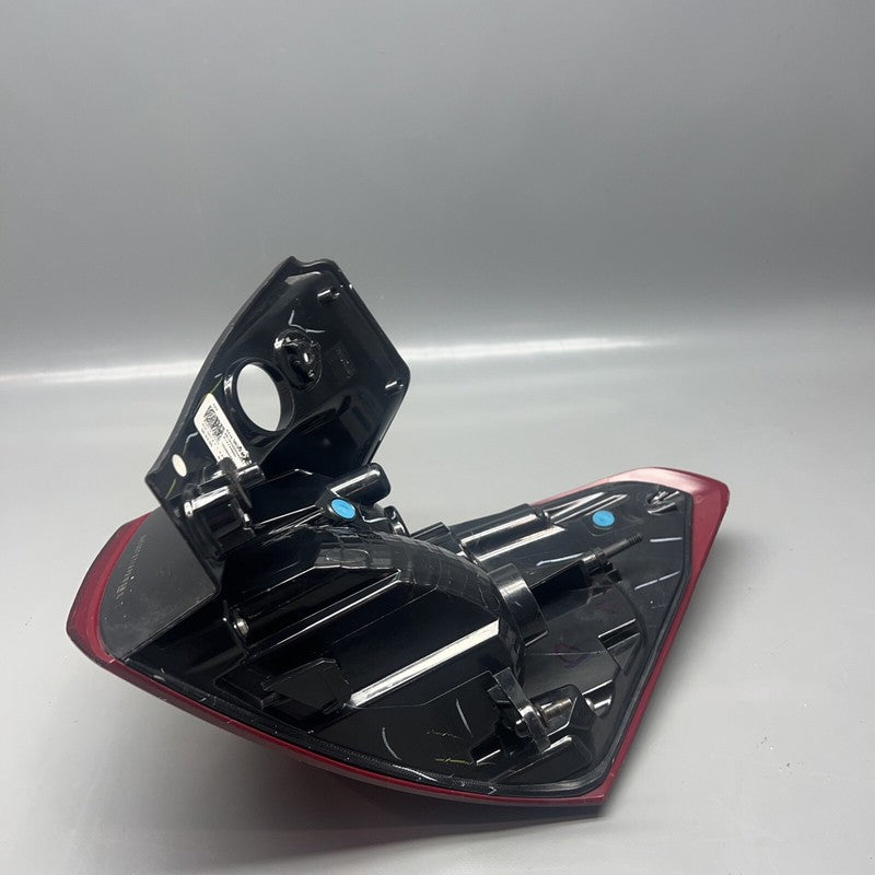 84769835 CHEVY EQUINOX TAIL LIGHT LEFT DRIVER 2018 2019 2020 2021 OEM