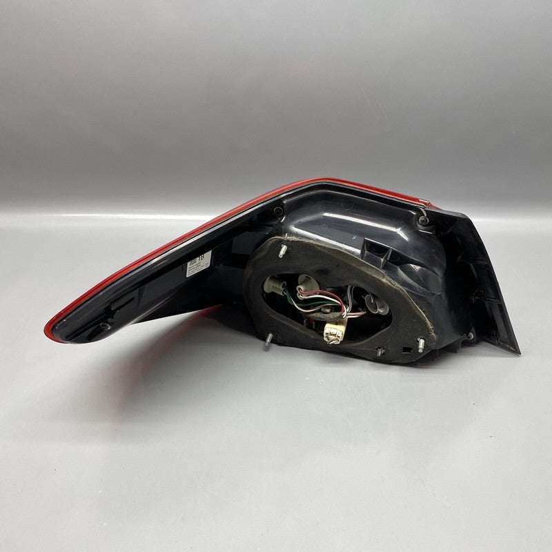 84201VA020 SUBARU WRX STI TAIL LIGHT RIGHT SIDE 84201VA020 2015 2016 2017 18 19 20 2021 OEM