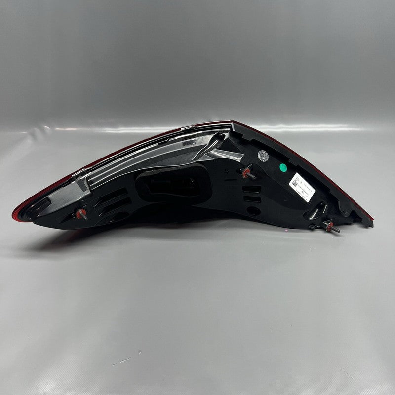 A17298066200 MERCEDES BENZ SLC43 TAIL LIGHT RIGHT PASSENGER 2017 2018 OEM A1729066200