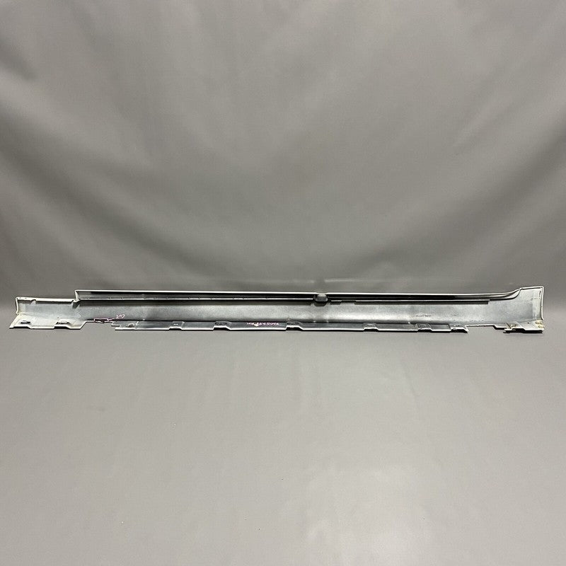 7192432-08 BMW 750 ROCKER MOLDING RIGHT SIDE F01 740 2009 2010 2011 2012 2013 2014 2015 OEM