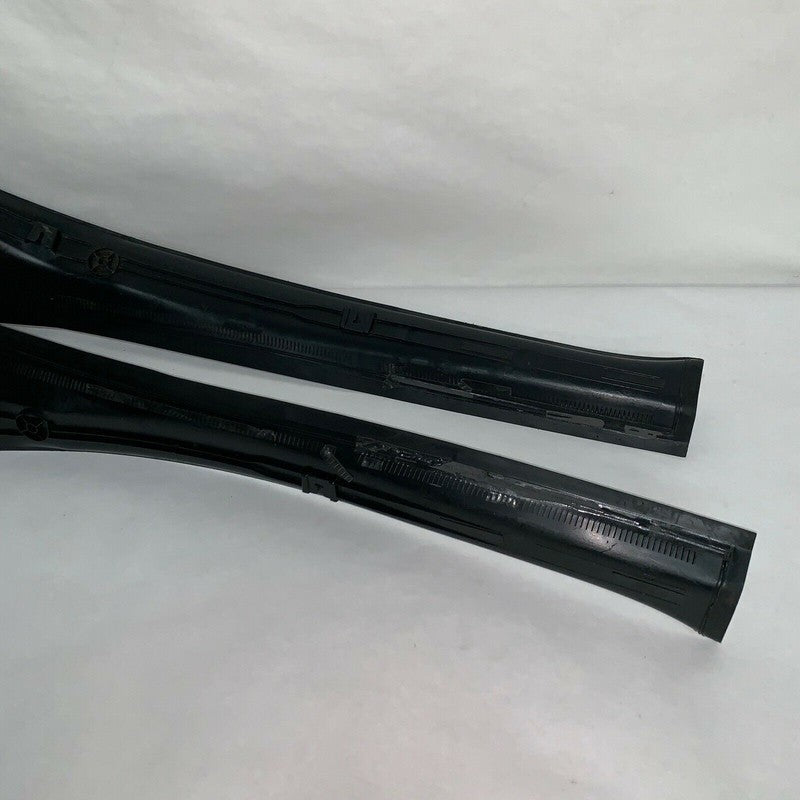 1047321-00-c TESLA MODEL X REAR TRUNK BOOT QUARTER SPACE GUTTER TRIM 2015 2016 2017 2018 OEM