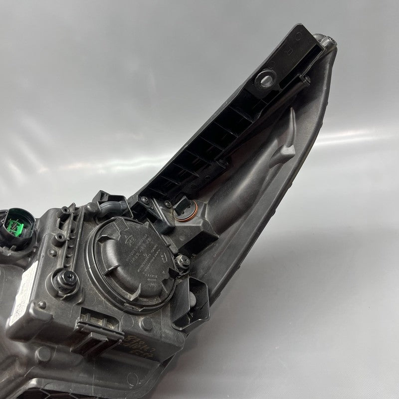 92102-J0XXX HYUNDAI ACCENT HEADLIGHT RIGHT PASSENGER 2018 2019 2020 HALOGEN OEM