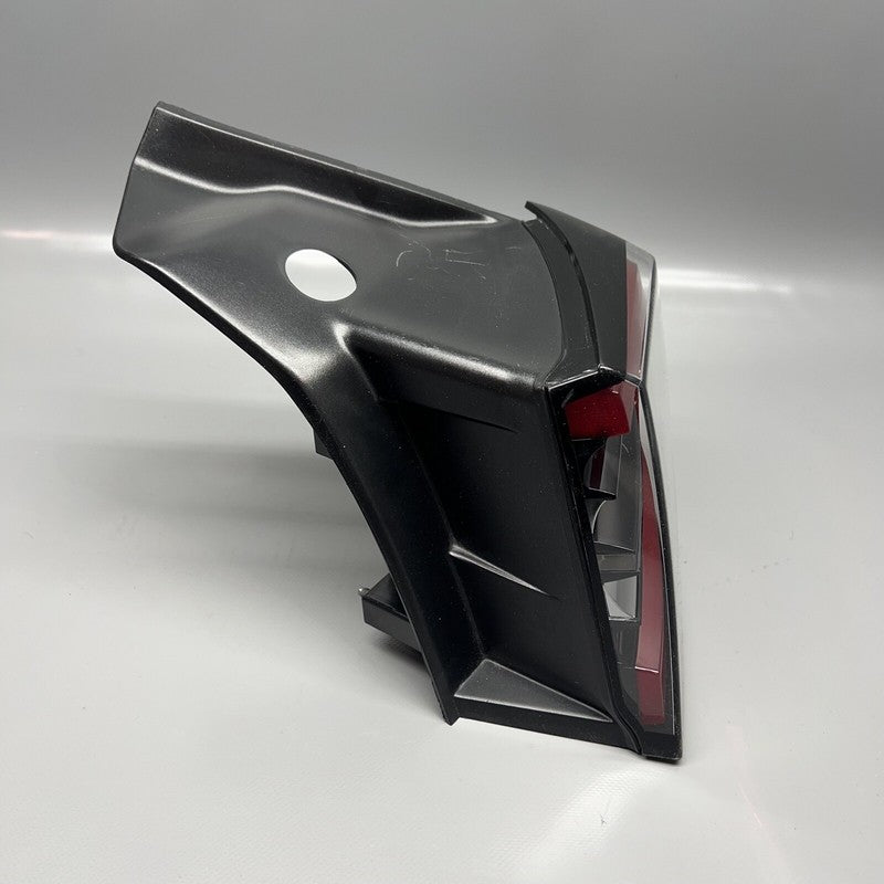 1077398-00-F TESLA MODEL 3 TAIL LIGHT RIGHT PASSENGER 2017 18 19 20 21 22 2023 1077398-00-F