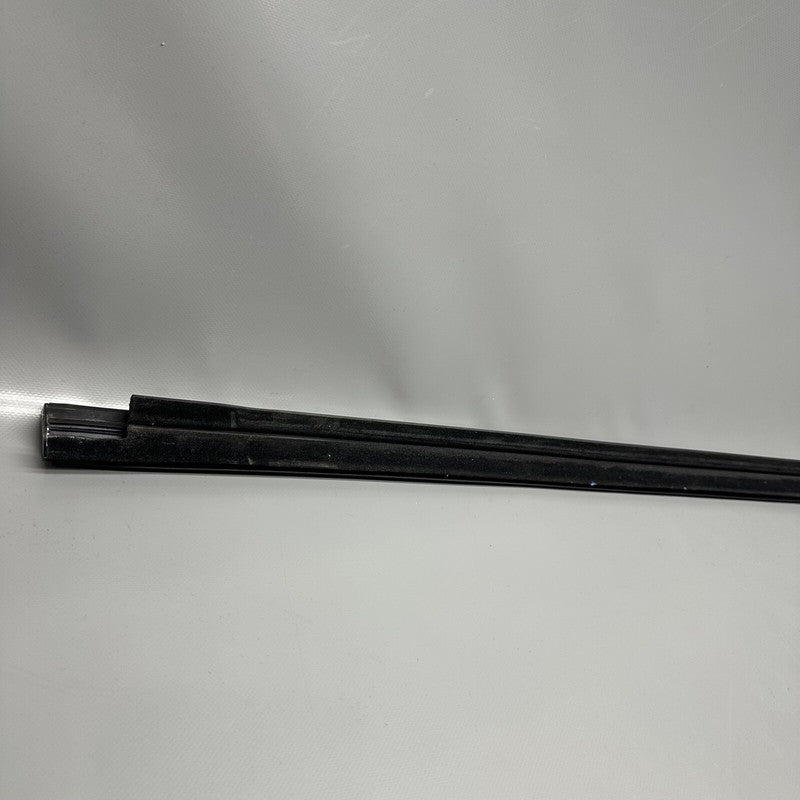 1032165-88-D TESLA MODEL X DOOR WINDOW MOLDING LEFT FRONT 2016 17 18 19 2020 OEM 1032165-88-D