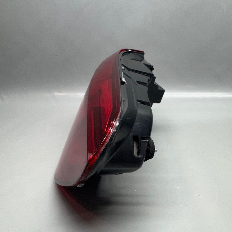 BMW X5 TAIL LIGHT RIGHT PASSENGER X5M 2019 2020 2021 2022 2023 OEM 374