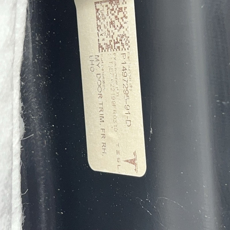 1497295-91-D TESLA MODEL Y DOO RPANEL RIGHT FRONT 2020 2021 2022 2023 OEM 1497295-91-D