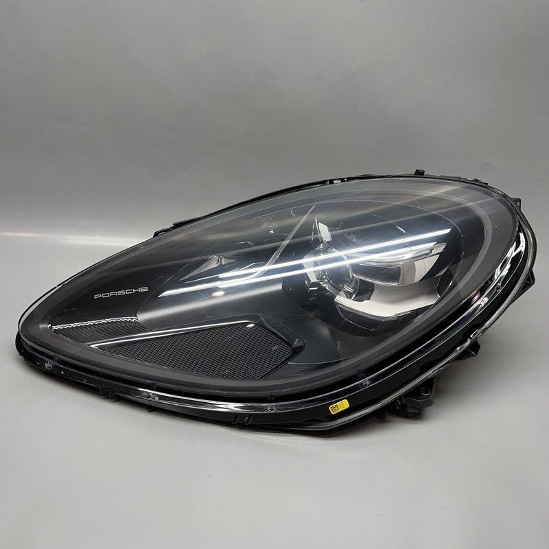 PORSCHE MACAN HEADLIGHT LEFT DRIVER FULL LED 2019 2020 2021 PDLS OEM 9