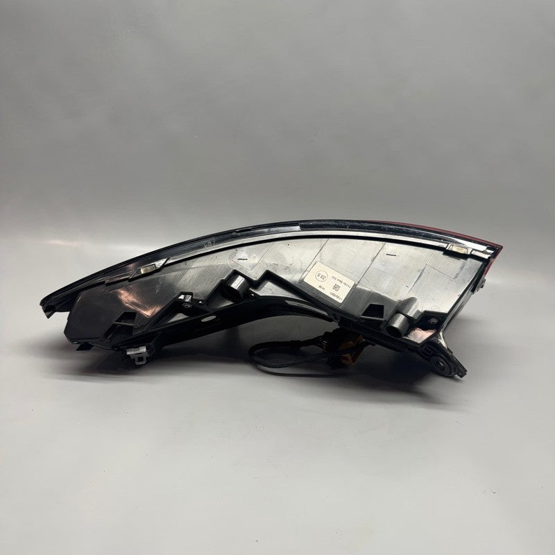 PORSCHE MACAN GTS TAIL LIGHT RIGHT PASSENGER 2019-2021 2022 2023 2024 