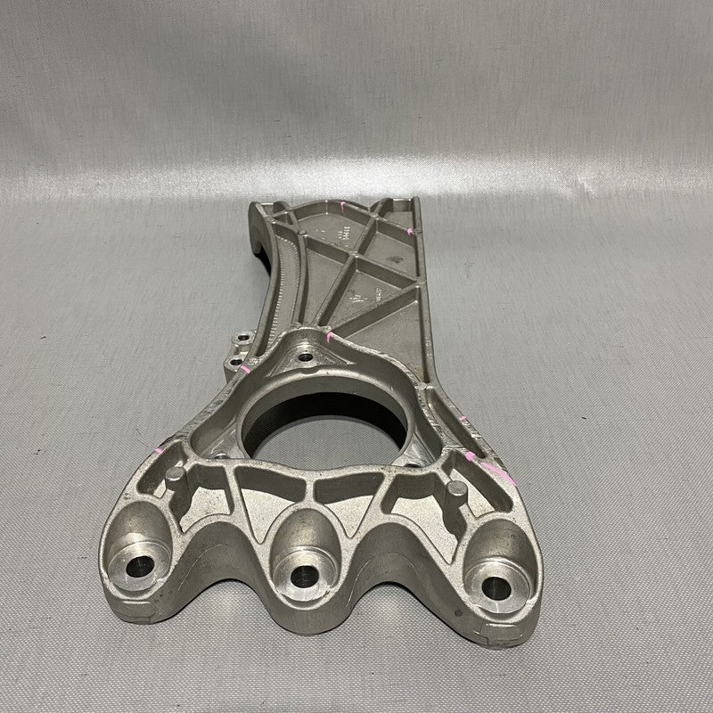 670003632 MASERATI GHIBLI QUATTROPORTE TRANSMISSION MOUNT BRACKET 2014 2015 2016 OEM