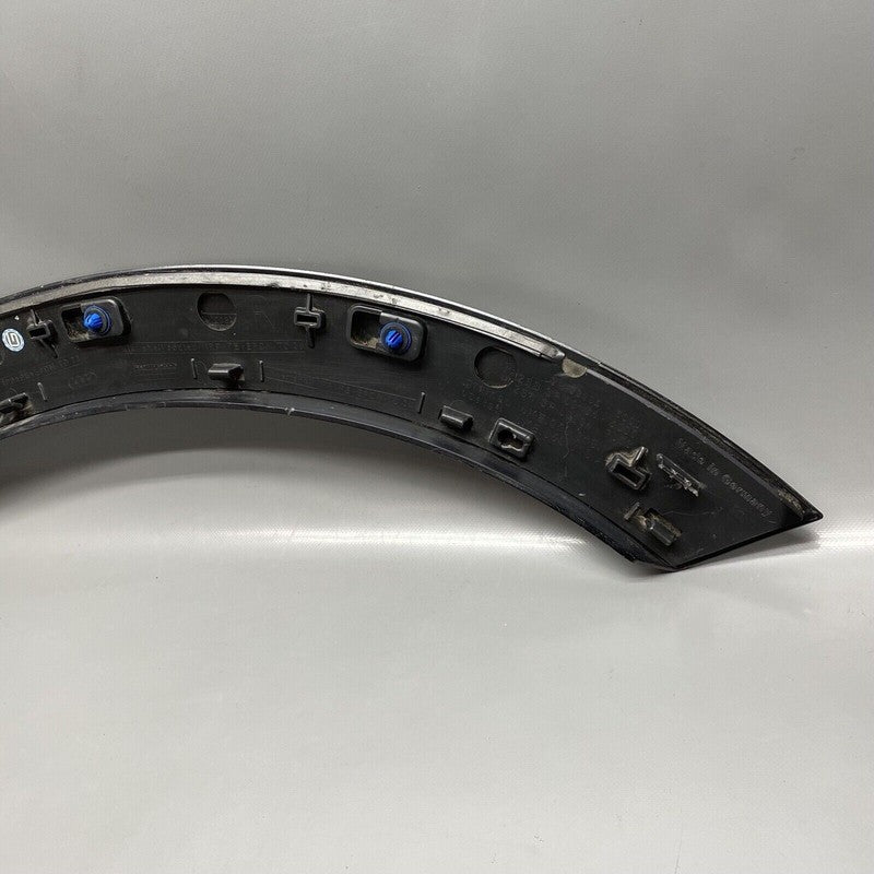 4KE853026E AUDI E-TRON WHEEL FLARE MOLDING RIGHT REAR 2018 2019 2020 2021 OEM 4KE853026E