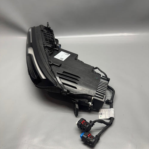 BMW I7 HEADLIGHT UPPER LEFT DRIVER 740I 2023 2024 LED OEM 9450079