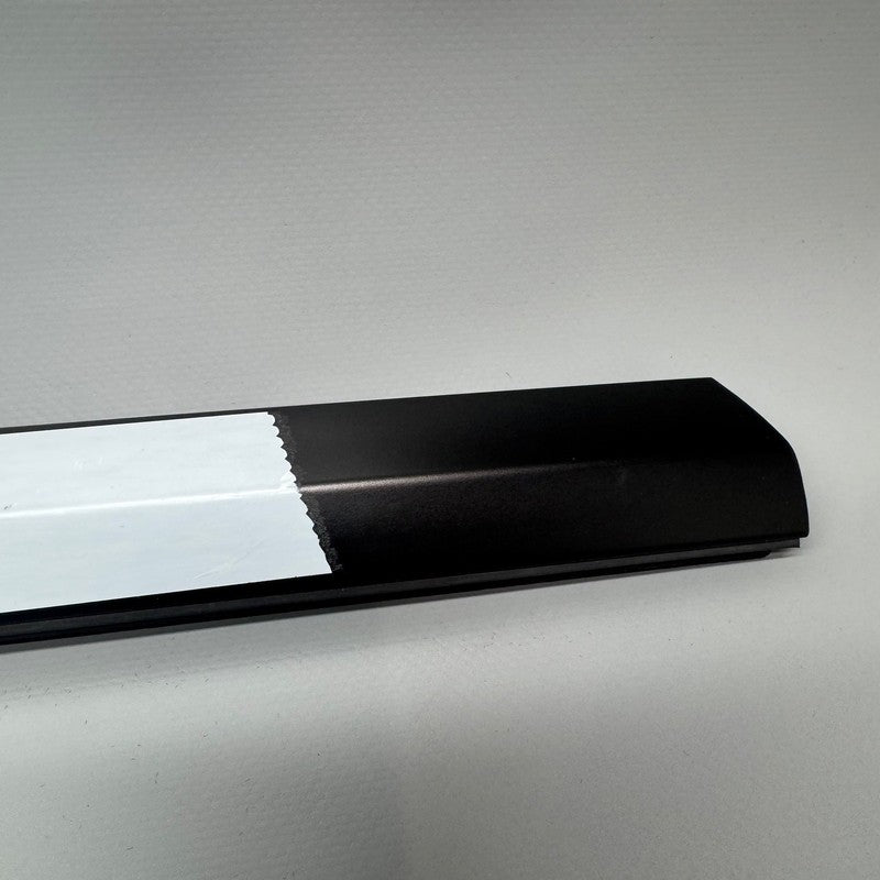 TESLA MODEL Y DOOR WINDOW MOLDING RIGHT FRONT 2020 2021 2022 2023 2024