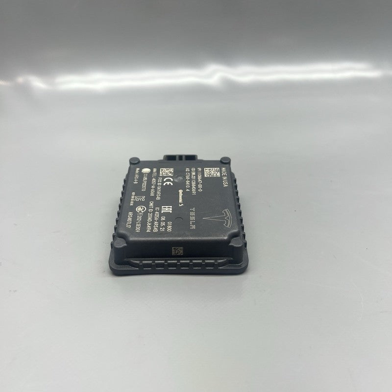 1108647-00-D TESLA MODEL 3 RADAR SENSOR MODULE 2017 2018 2019 2020 OEM 1108647-00-D
