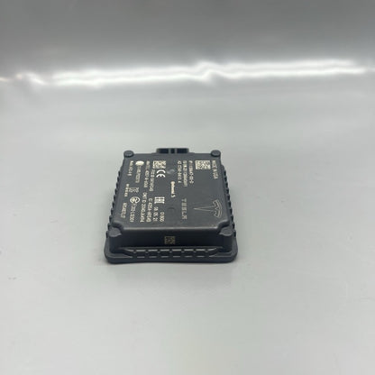 1108647-00-D TESLA MODEL 3 RADAR SENSOR MODULE 2017 2018 2019 2020 OEM 1108647-00-D