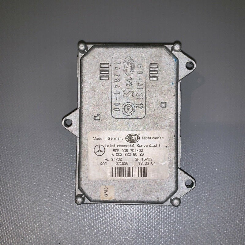 A0028206026 MERCEDES BENZ E350 E500 HID HEADLIGHT BALLAST CONTROL MODULE 2003 2004 2005 2006