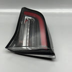 TESLA MODEL Y TAIL LIGHT TRUNK RIGHT SIDE 2020 2021 2022 2023 OEM HAS 