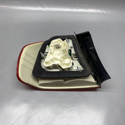 7154158 BMW 328 TAIL LIGHT RIGHT PASSENGER 7154158 2009 2010 2011 SEDAN LED OEM