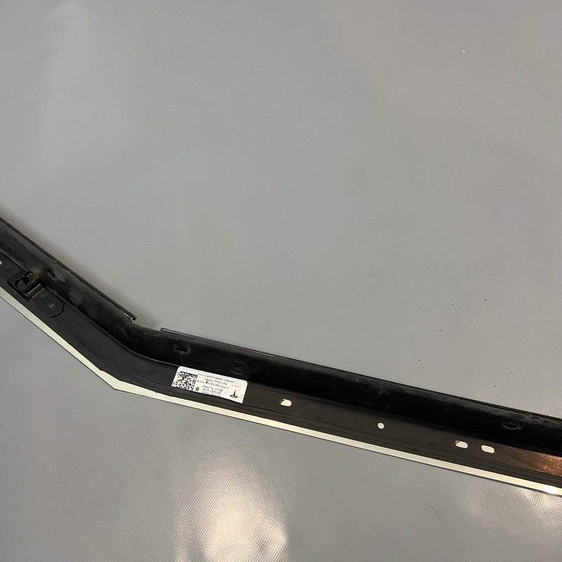 1860492-00-B TESLA CYBERTRUCK ROOF RAIL RIGHT 2024 2025 OEM 1860489-88-A