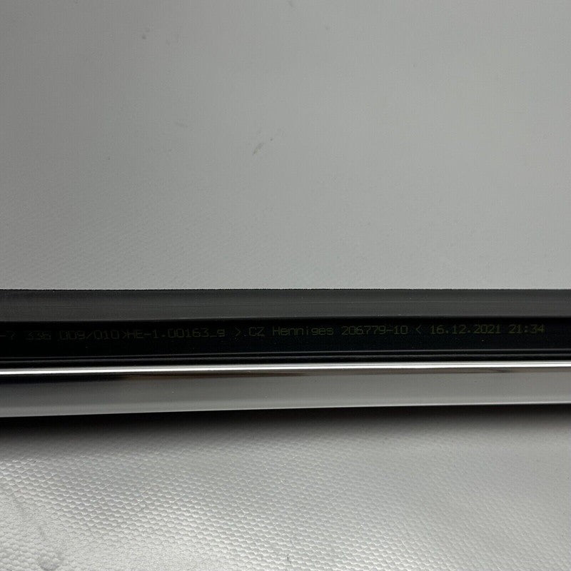 7437864 BMW 740 DOOR WINDOW MOLDING RIGHT FRONT 750 2016 2017 2018 2019 OEM 7437864