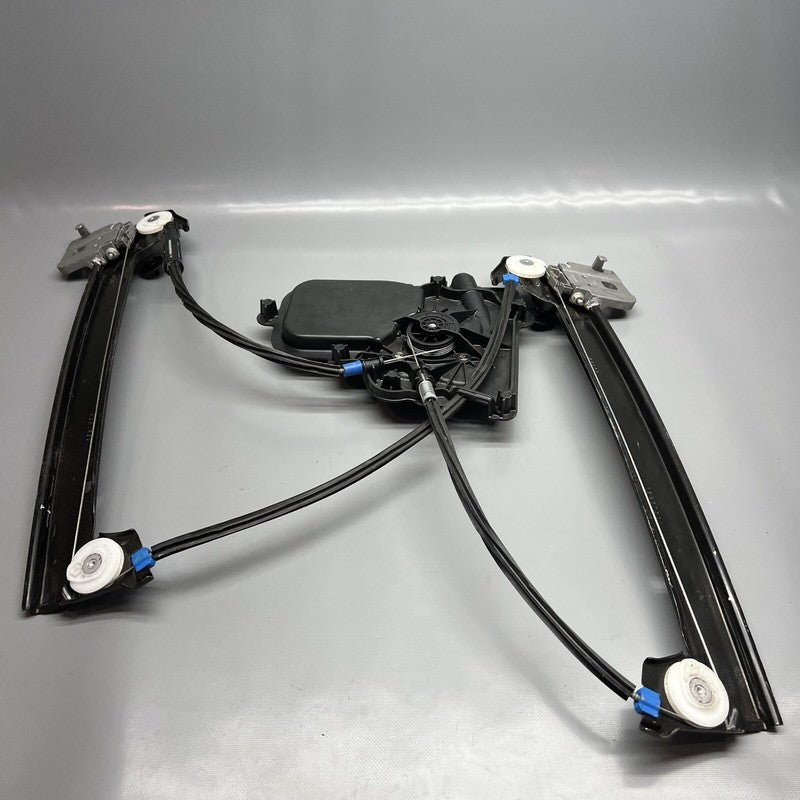 1096621-02-D TESLA MODEL 3 WINDOW REGULATOR RIGHT FRONT 2017 18 19 2020 OEM 1096621-02-D