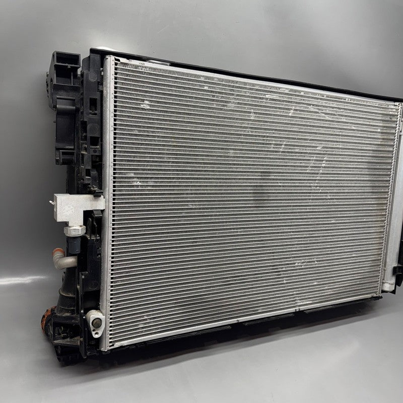 A2045003703 MERCEDES BENZ E350 E550 COOLANT RADIATOR 2010 2011 2012 2013 2014 2015 OEM