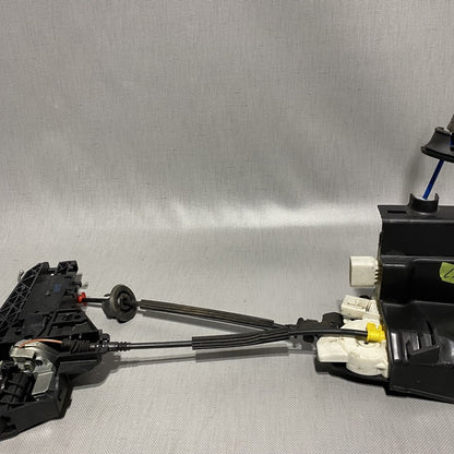 4H0839885 AUDI A8 DOOR HANDLE WITH LOCK LATCH 2011 2012 2013 2014 2015 2016 2017 OEM