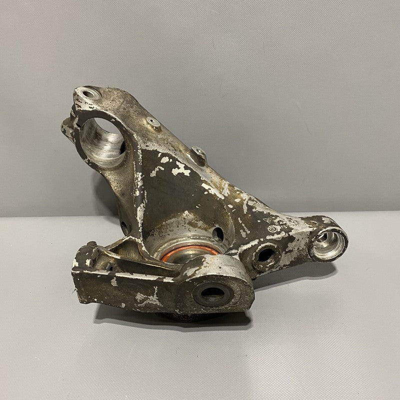 99634165504 PORSCHE 911 CARRERA KNUCKLE HUB LEFT FRONT 99634165504 2001 2002 2003 2004 OEM