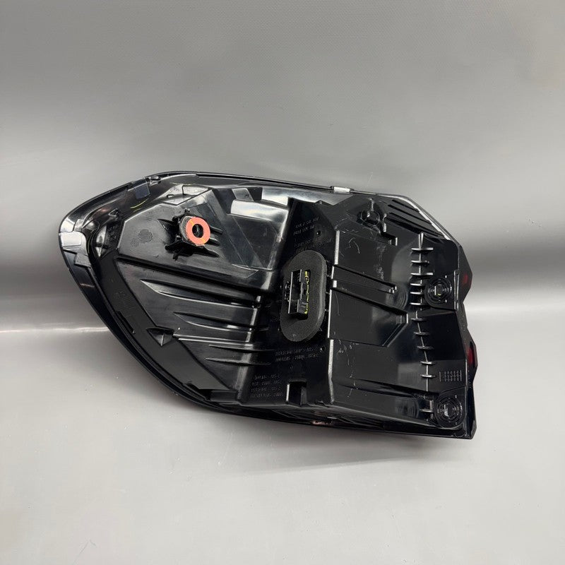 BMW X3 TAIL LIGHT RIGHT PASSENGER 2022 2023 2024 LED 4946305008
